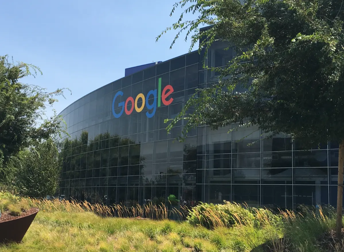Reports of the Sunnyvale suicide involving a google employee started making rounds on some forums frequented by people who work in tech. “Google jum